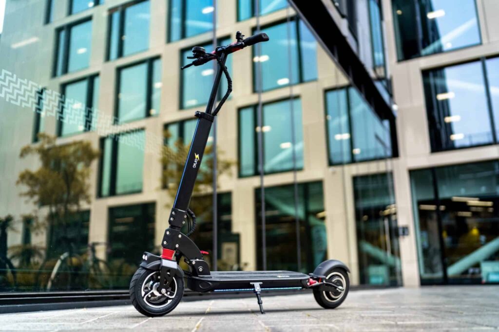 Why should you commute by electric scooter in Auckland?