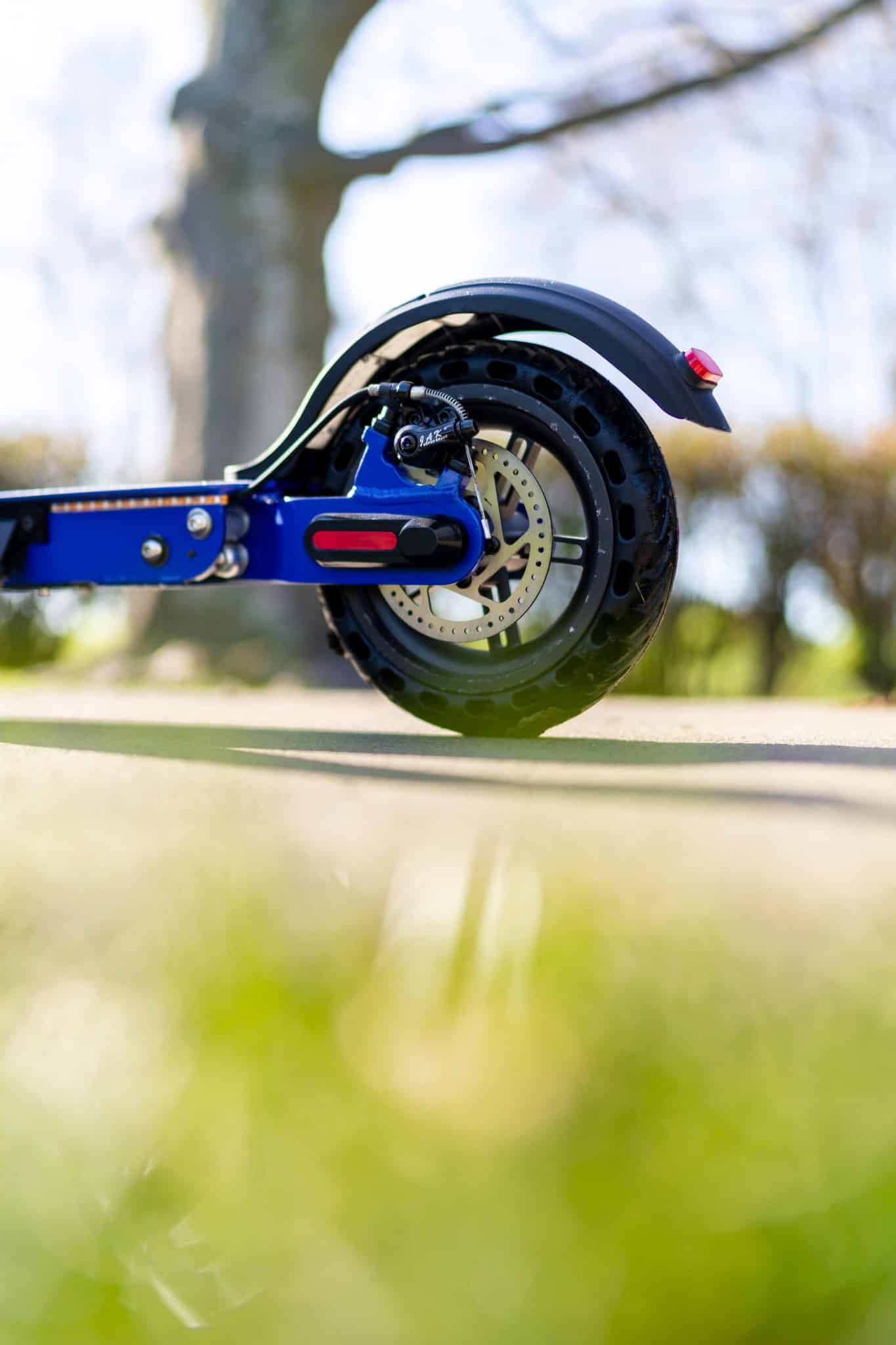 Sonic 350 Scooter Solid Tyres