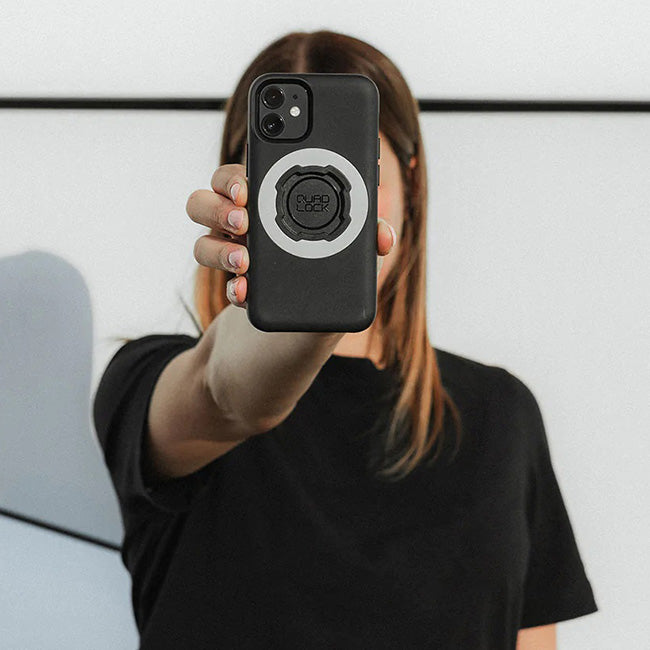 iPhone SE (2nd/3rd Gen) Quad Lock MAG Case