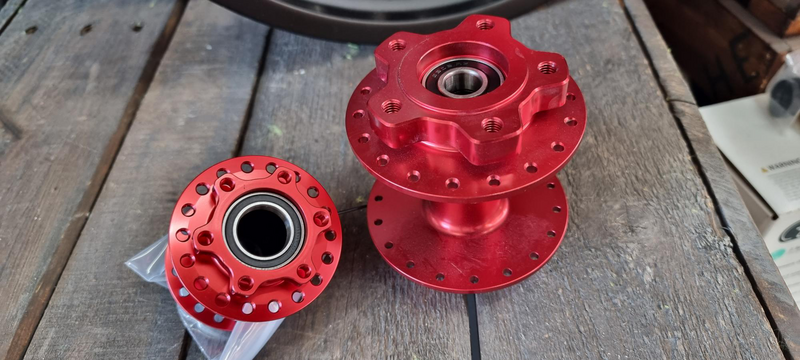 Surron Light Bee X/Segway X260 Custom Red Hub Set